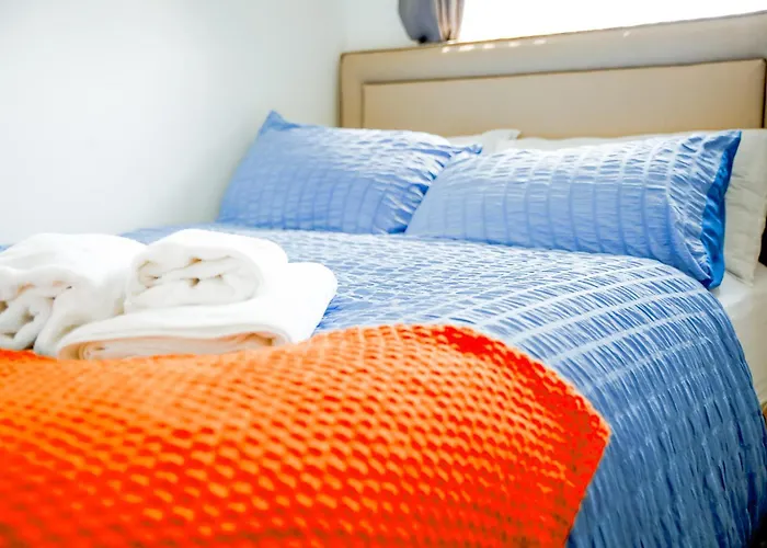 Prázdninový dům The Wynne House - 3 Bedroom Luxury House With 5 Beds & Free Parking Near Centre, And A Walking Distance To The Etihad Stadium & Coop Live Arena