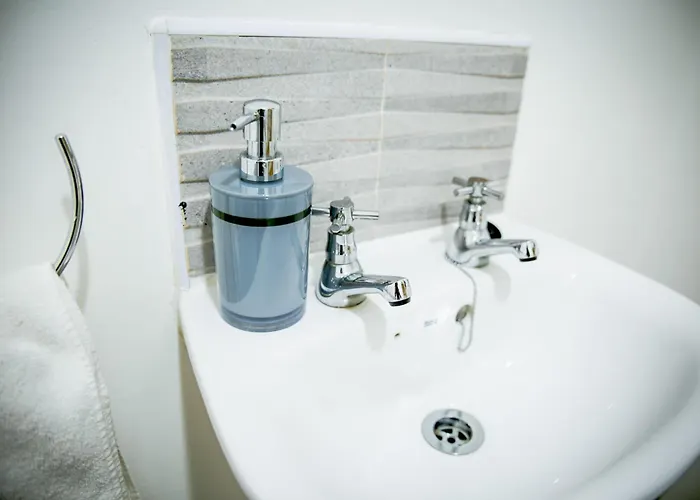 Prázdninový dům The Wynne House - 3 Bedroom Luxury House With 5 Beds & Free Parking Near Centre, And A Walking Distance To The Etihad Stadium & Coop Live Arena *