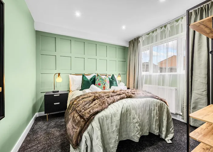 펜션 Amazonian Luxury Family Mcr Centre Etihad Free Parking