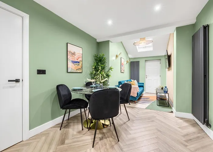 Amazonian Luxury Family Mcr Centre Etihad Free Parking * 맨체스터