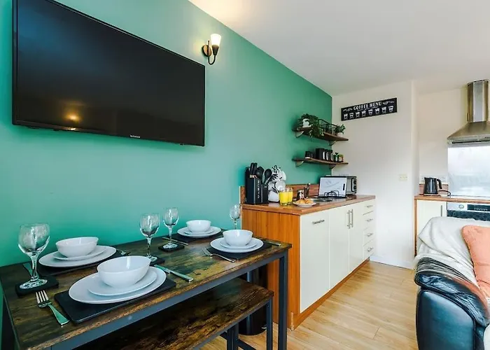 Apartament Modern 2br Near Centre - Free Parking Garage