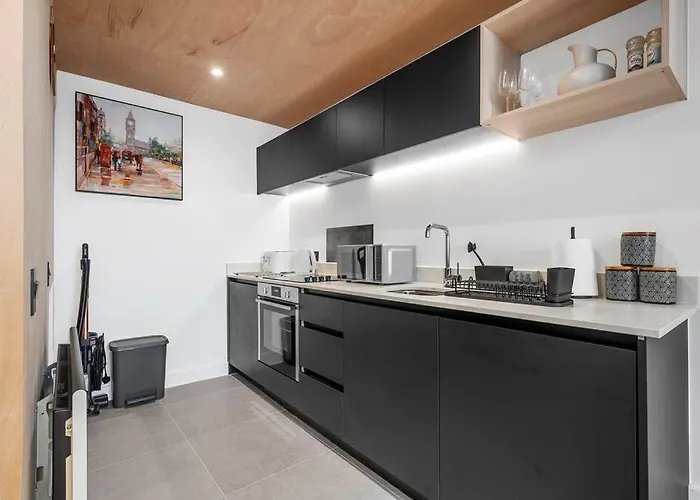 Stylish Modern Manchester