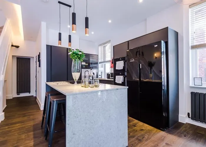 Incredible 3bed Townhouse, Rooftop Patio, Sleeps 6 Apartament Manchester