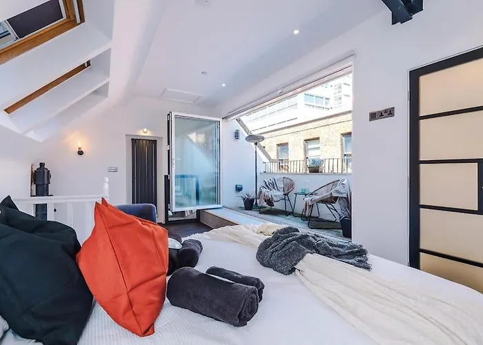 Incredible 3bed Townhouse, Rooftop Patio, Sleeps 6 Apartament *