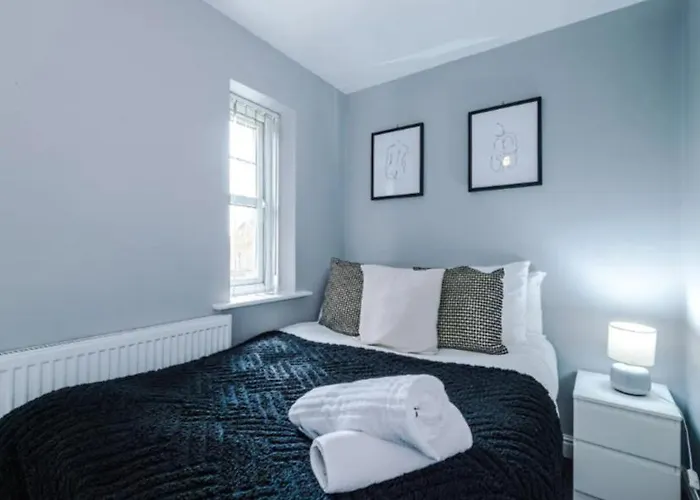 Lux 3 Bed 10 Mins From Centre - Parking & Netflix 曼彻斯特