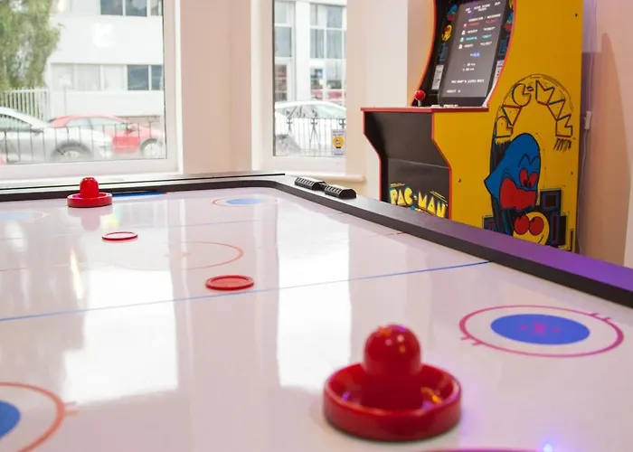 Entire Luxury In Old Trafford, Next To Mufc Manchester