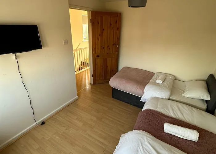 Appartamento 3 Bedroom Close To Stadium And Coop Live *