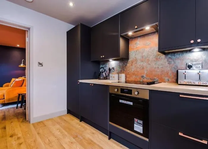 Industrial Design 4 Bed House