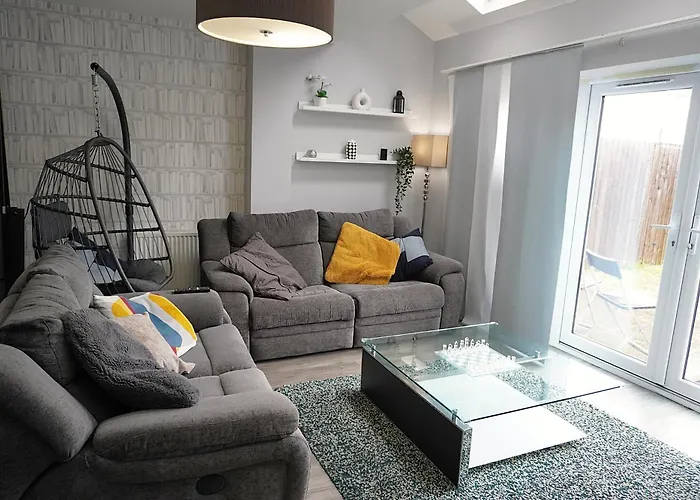 Rylance Luxury House - Free Parking Tatil Evi