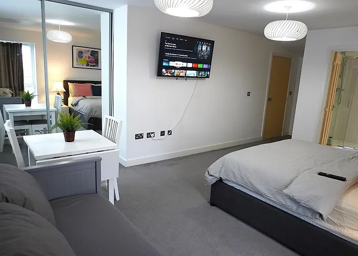 Rylance Luxury House - Free Parking Tatil Evi Manchester