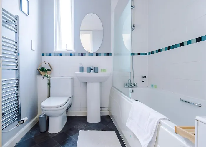 Luxury Coop Live & Etihad With Free Parking