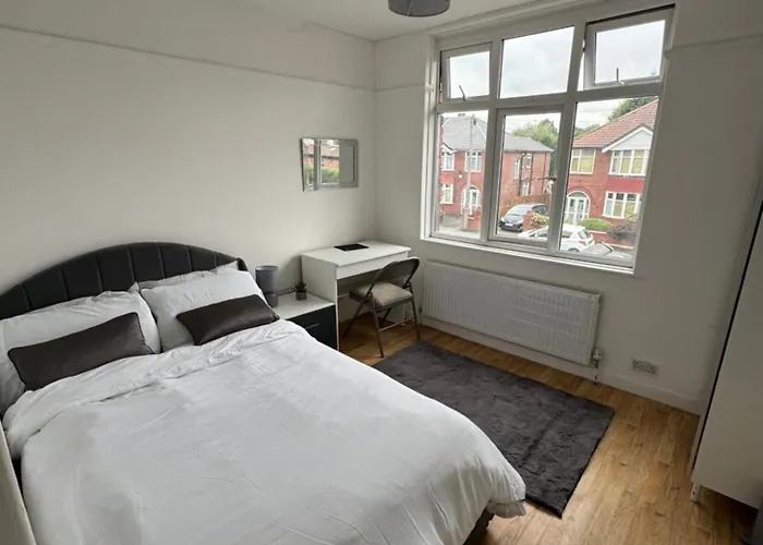 Elegant Estates Humble Abode 5 *