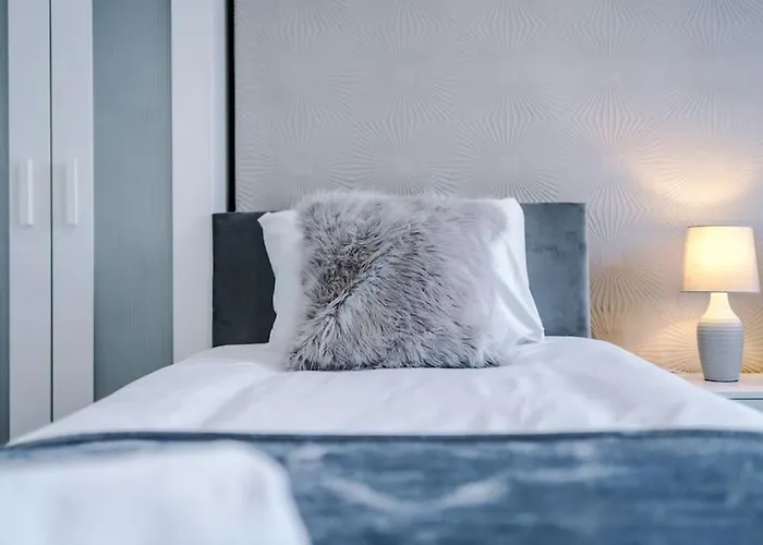 Feriehus Comfy Four Bedroom House With Parking Manchester