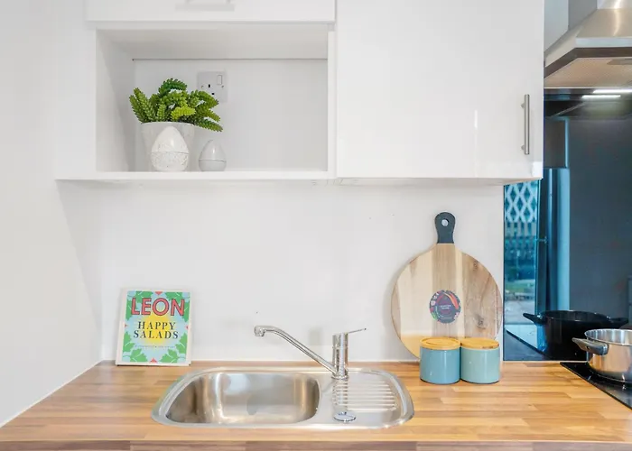 New! Media 1br Free Wifi Manchester