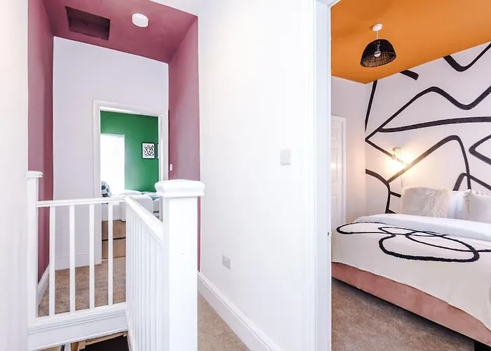 Modern 4-bedroom In Mánchester