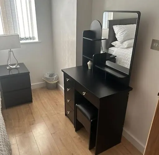 Сasa de vacaciones Luxury Modern Town House, Centre, Free Secured Parking Mánchester