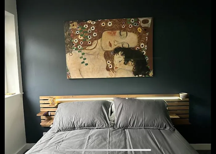 8 Riversdale King Size 홈스테이 맨체스터