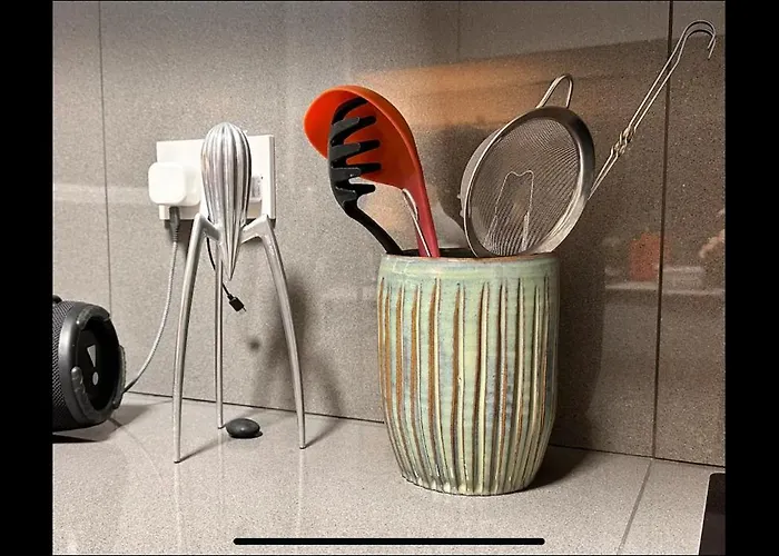 8 Riversdale King Size * 맨체스터