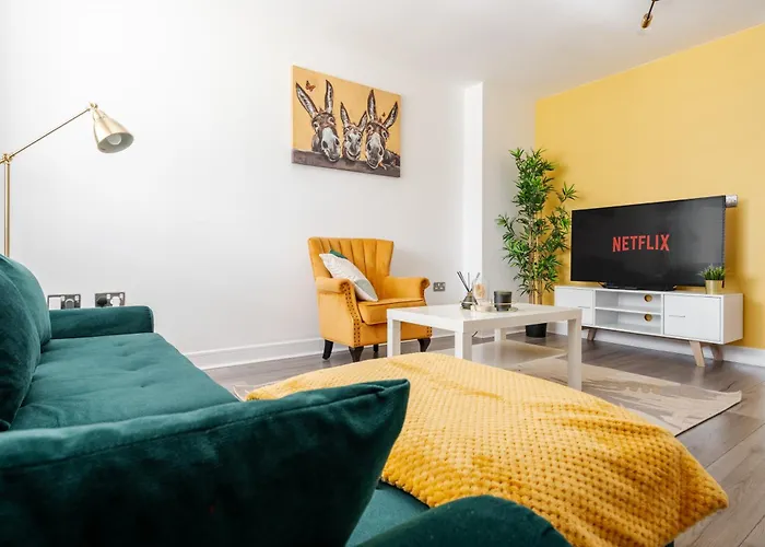 Etihad, & Coop Live - Free Parking - 10ppl * Manchester