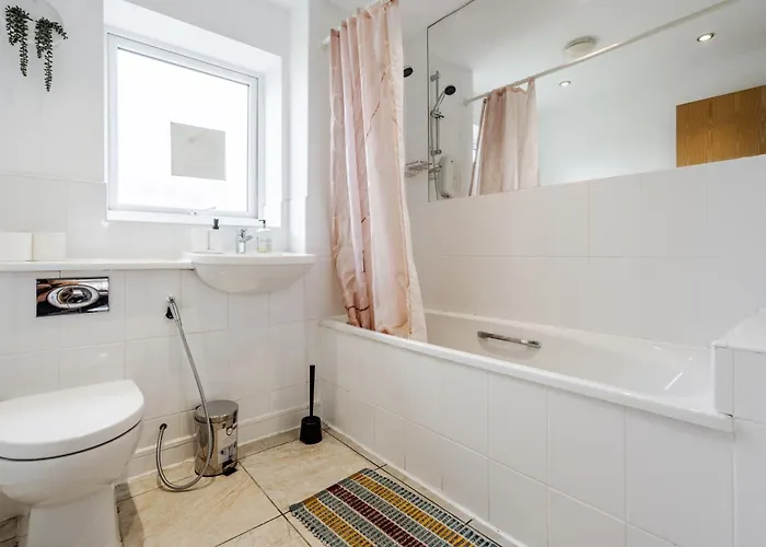 Etihad, & Coop Live - Free Parking - 10ppl * Manchester