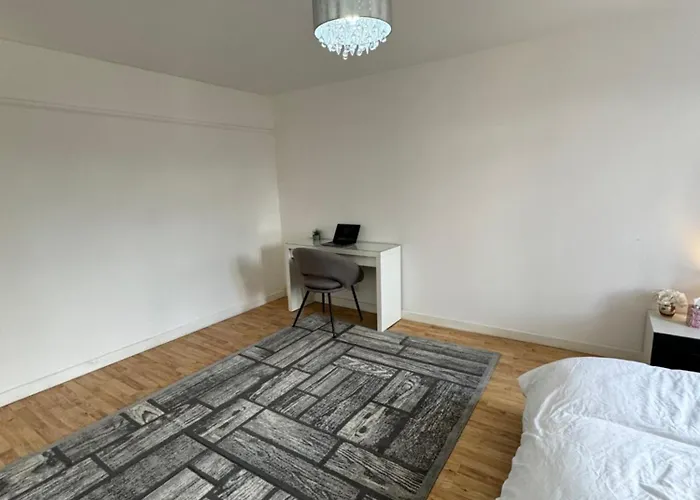 Elegant Estates Humble Abode 3 *