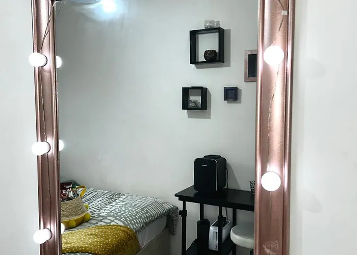 Pansiyon Convenient Private Bed, Bath & Parking Included