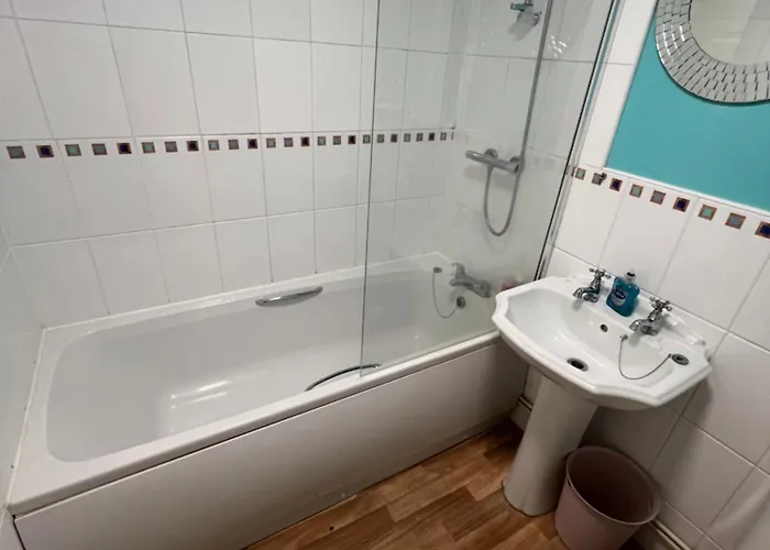 Dom wakacyjny Cosy 4 Bed Townhouse Manchester