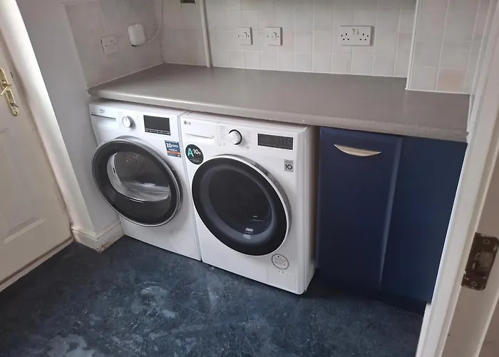 Cosy 4 Bed Townhouse * Manchester