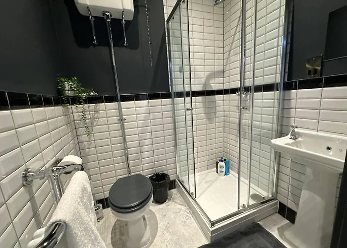 Stunning 2-bedroom In Centre