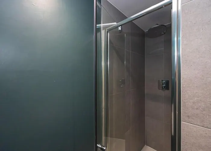 Old Trafford , , 2 Bed Duplex *