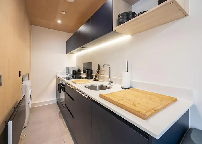 Apartament Old Trafford , , 2 Bed Duplex *