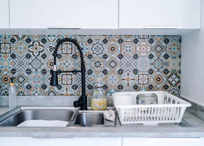 Apartman Sleeps 7, Stunning Home, Free Parking, Perfect For Groups, Long Term Disc