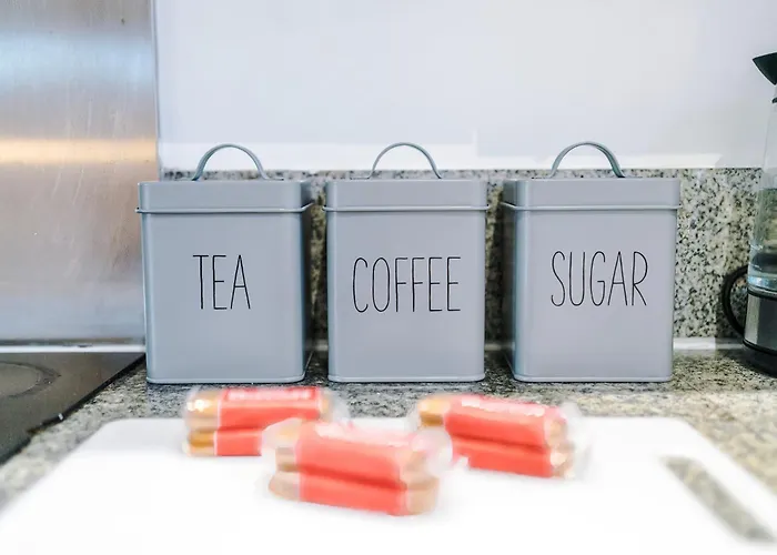 アパート Sleeps 8, Duplex Apartment, Pool Table, Balcony X2, Long Term Disc, Perfect For Groups *