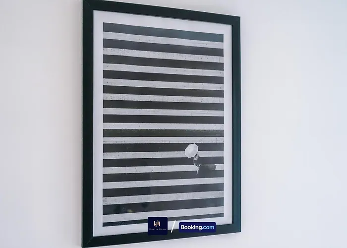 Old 516 Listing * Manchester