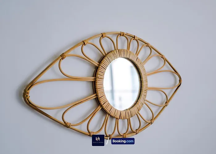 Old 516 Listing Manchester