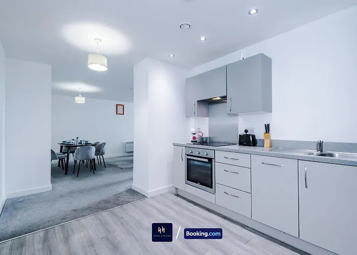 Old 516 Listing * Manchester