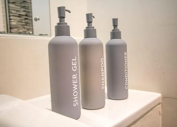 Coop Arena Luxurious Townhouse Vakantiehuis *