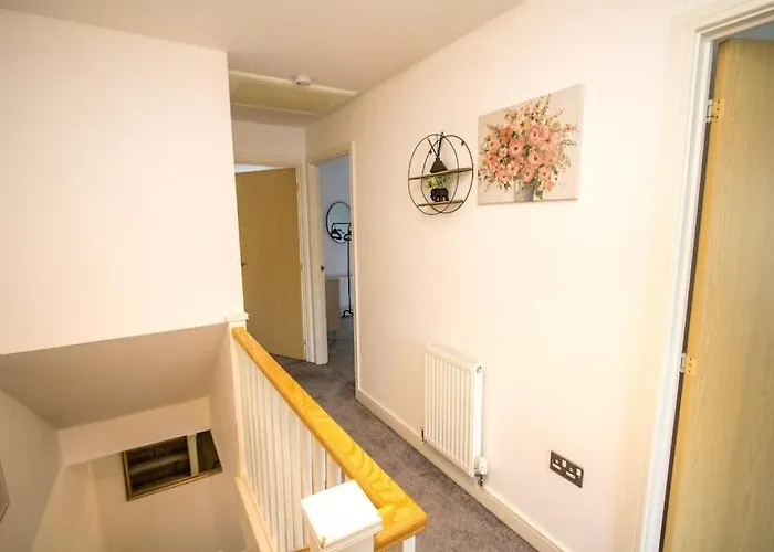 Coop Arena Luxurious Townhouse * Manchester