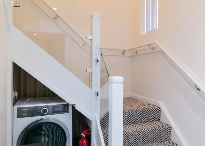 Downtown Cozy House In *