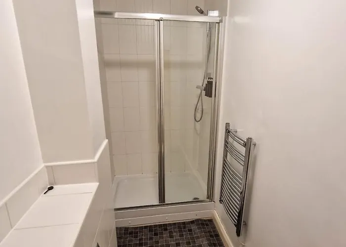 Lovely 3 Bed Close To Centre By Superhost Apartment Manchester