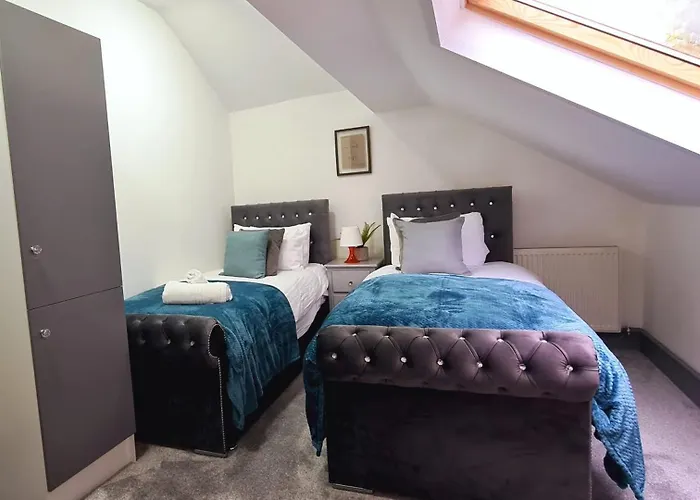 펜션 Large Victorian House 15 Minutes From Centre 맨체스터