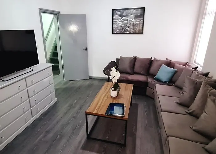 Large Victorian House 15 Minutes From Centre 맨체스터