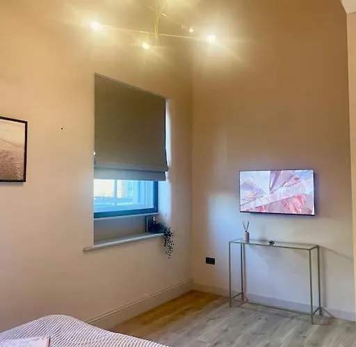 Pretty Pink Posh Penthouse Lejlighed