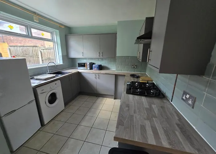 Cosy 3 Bed With Parking Near Piccadilly, Etihad Stadium And Coop Live Sleeps Up To 6 Tatil Evi Manchester