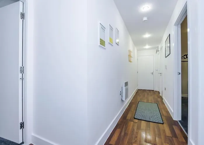 Apartmán Spacious Deansgate Apartment, Free Park, Sleeps 8 *