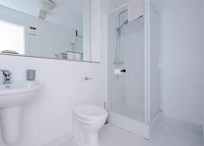 Spacious Deansgate Apartment, Free Park, Sleeps 8 Apartmán