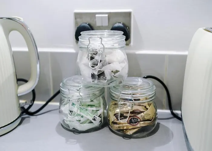 Spacious Deansgate Apartment, Free Park, Sleeps 8 * Manchester