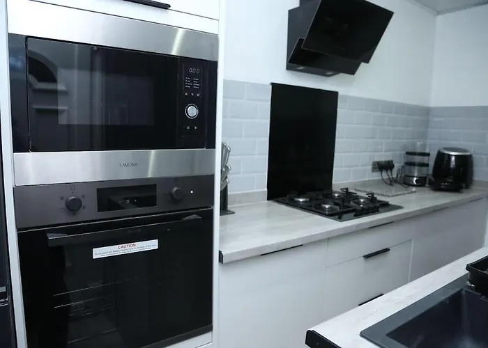 Full, Modern Family House In Salford * Mánchester