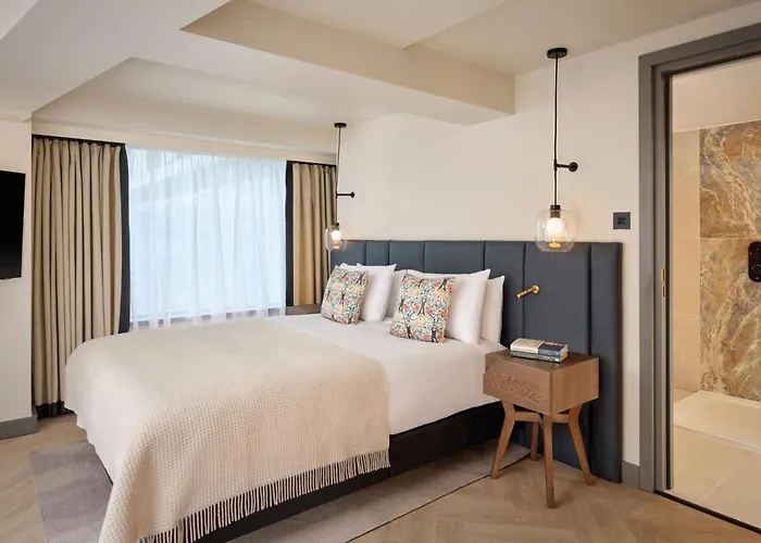 Otel The Reach At Piccadilly, Manchester, A Tribute Portfolio