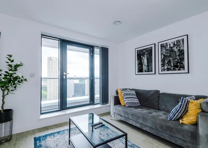 Centre - Luxury Two Bedroom